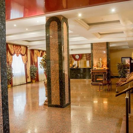 Dniprovski Zori クレメンチューク エクステリア 写真