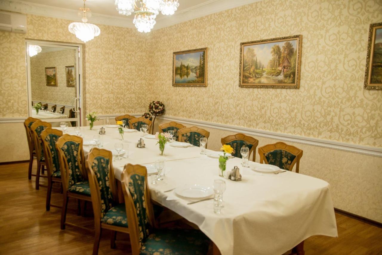 Dniprovski Zori クレメンチューク エクステリア 写真